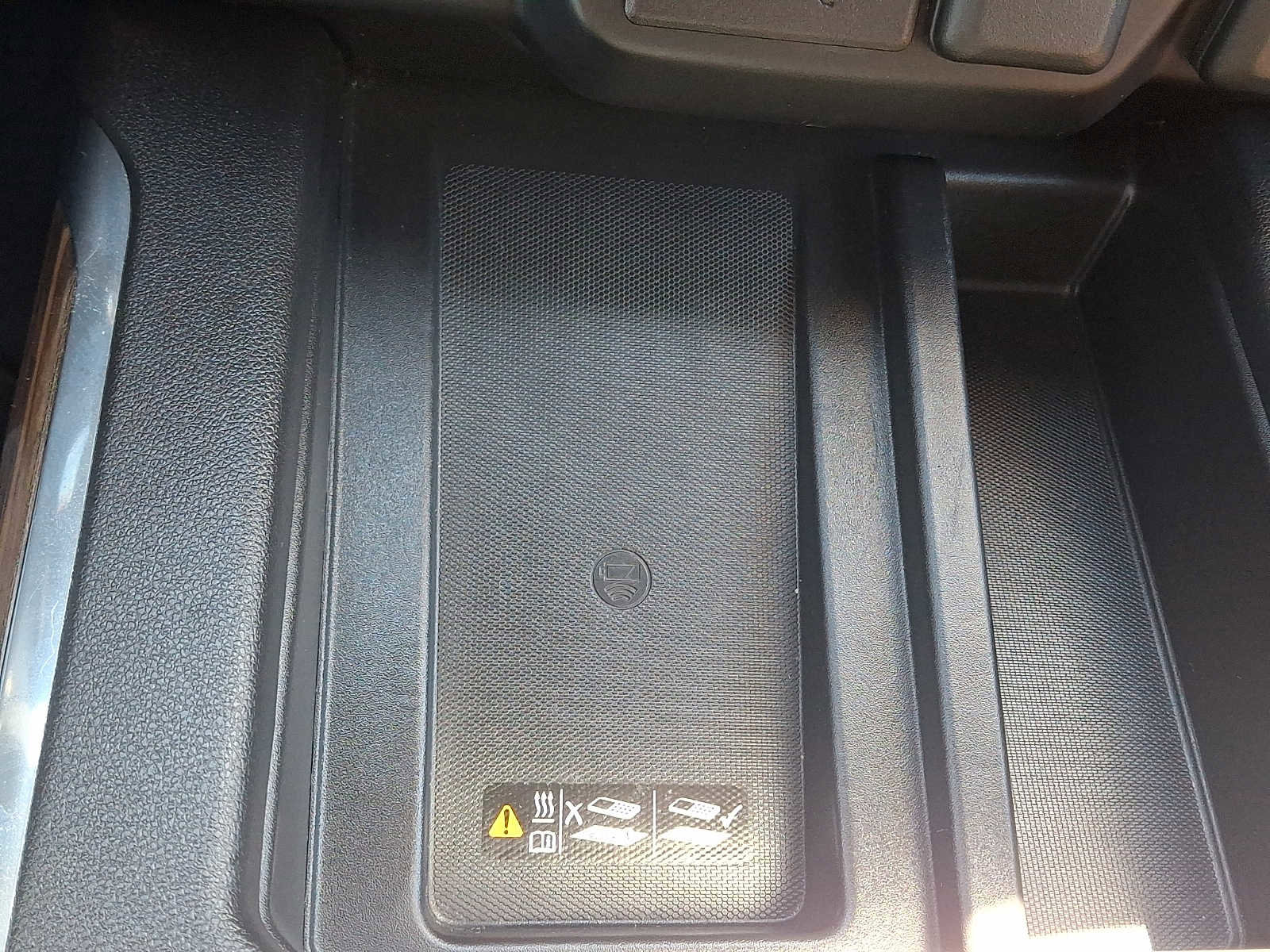 Used 2021 Chevrolet Silverado 1500 High Country w/ Technology Package image 29