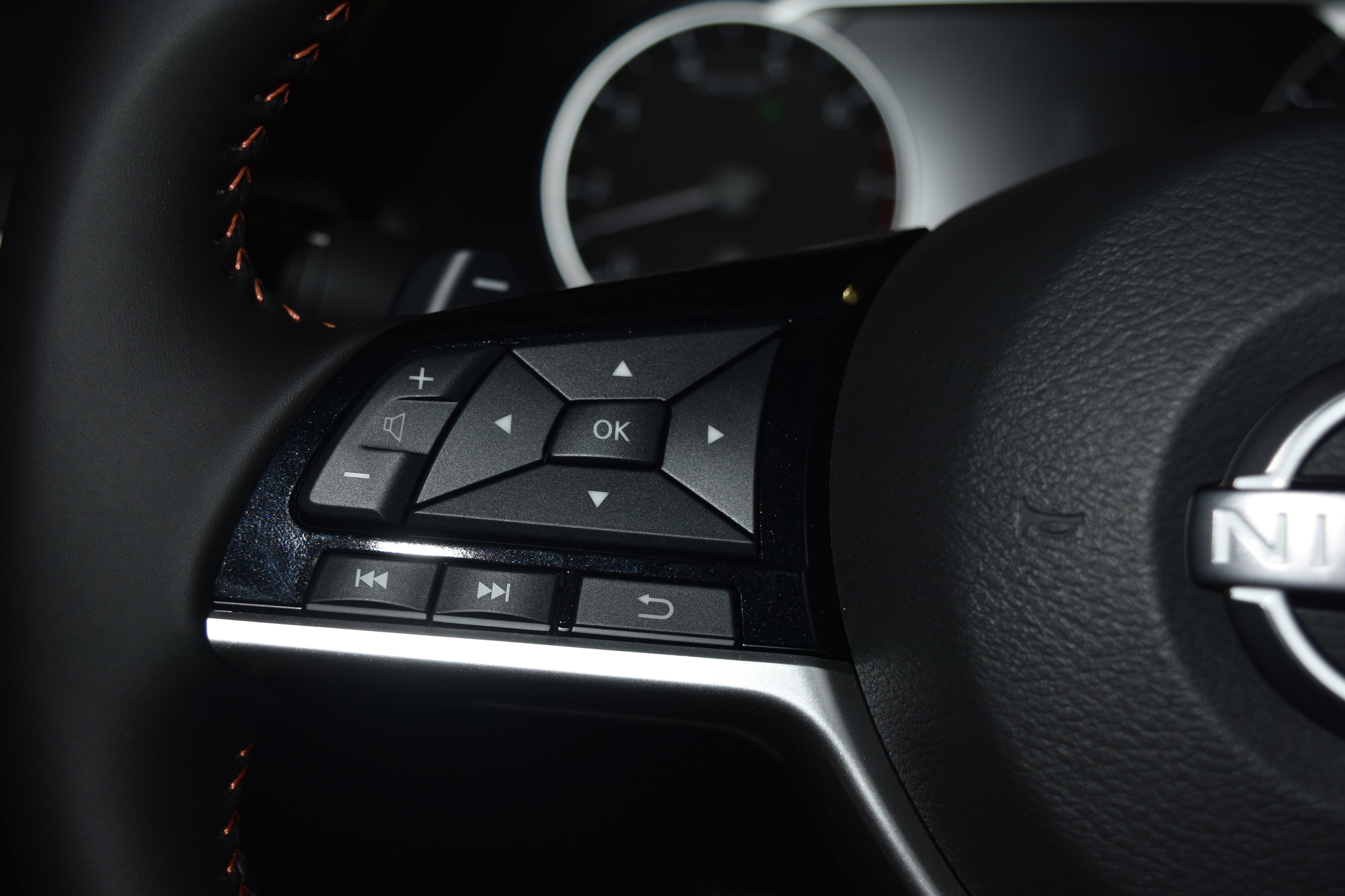 New 2026 Nissan Altima 2.5 SR FWD image 6