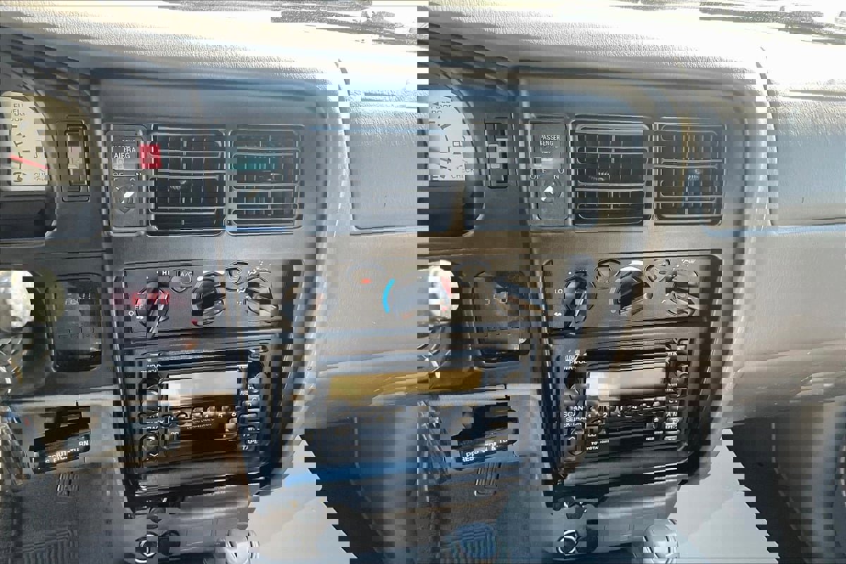 Used 2003 Toyota Tacoma 4x4 Xtracab V6 image 16