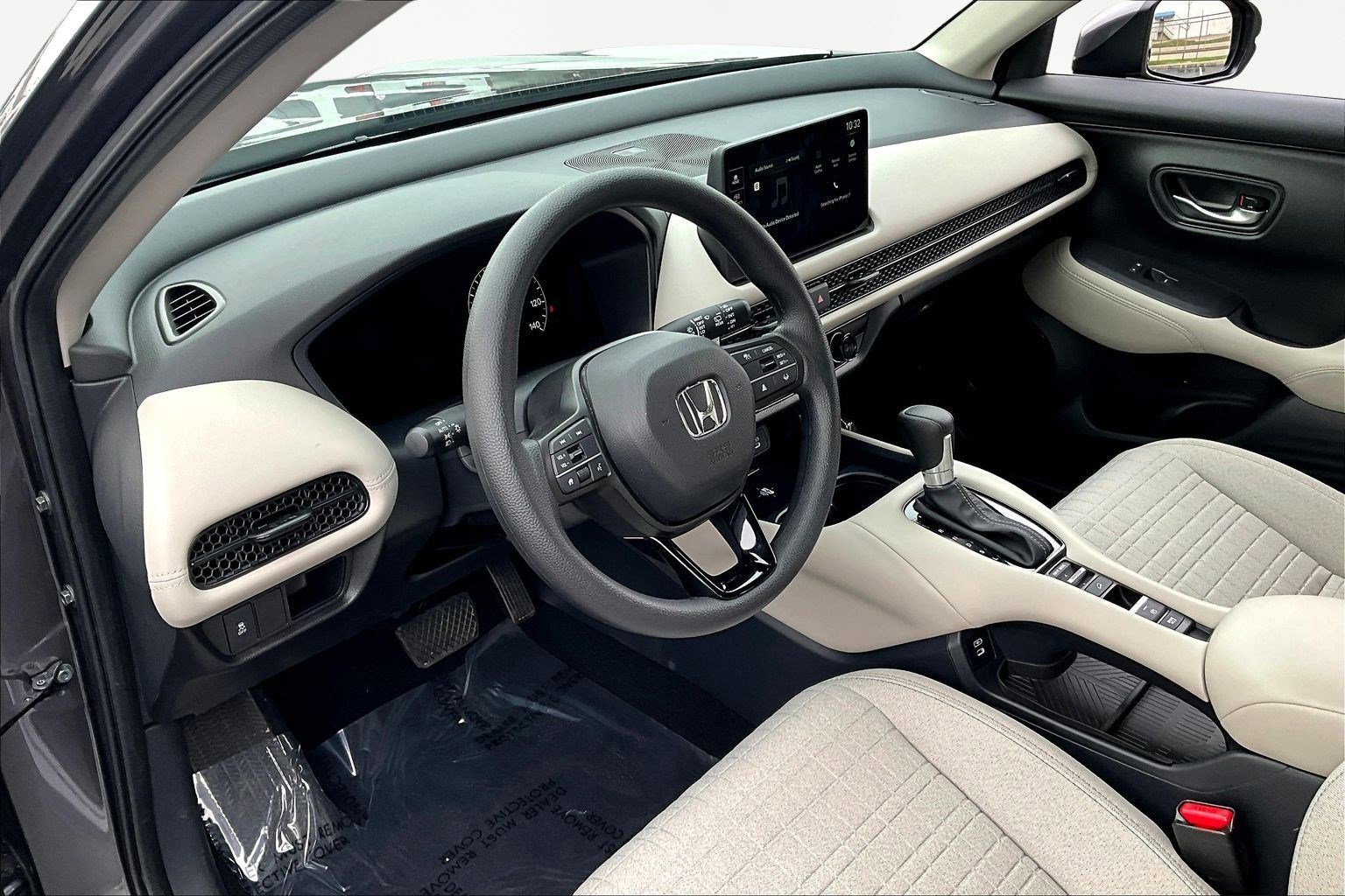 Used 2026 Honda HR-V LX image 17