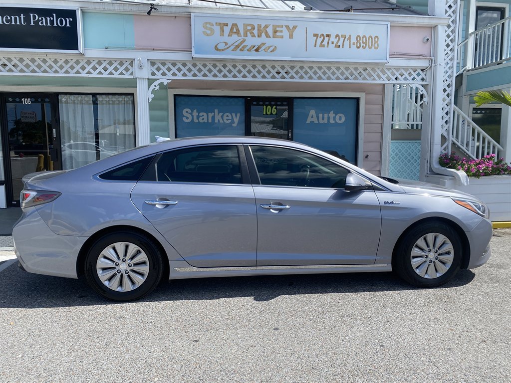 Used 2016 Hyundai Sonata SE image 8