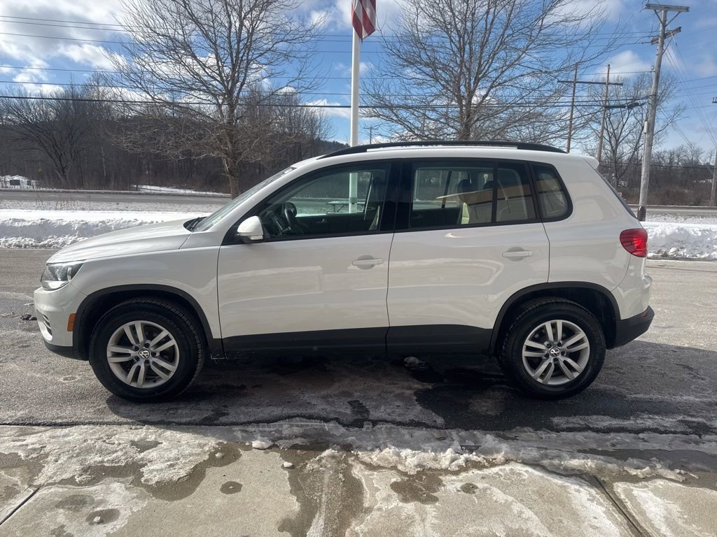 Used 2017 Volkswagen Tiguan Limited image 4