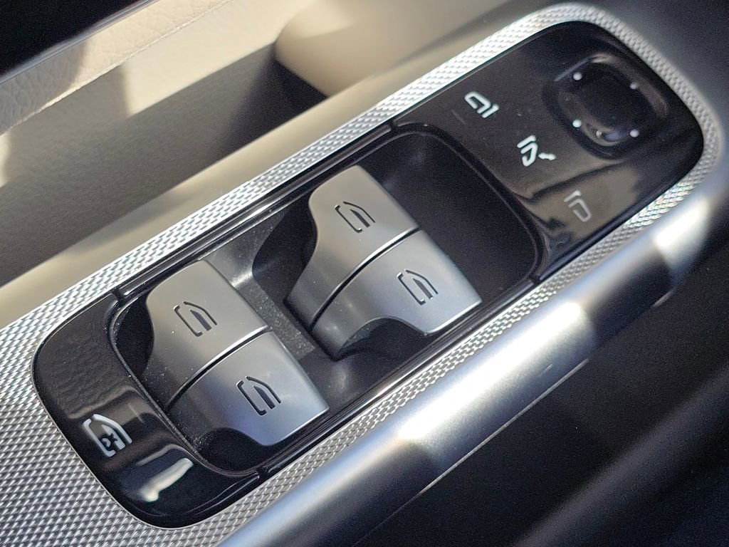 Certified 2026 Mercedes-Benz GLC 300 4MATIC image 28