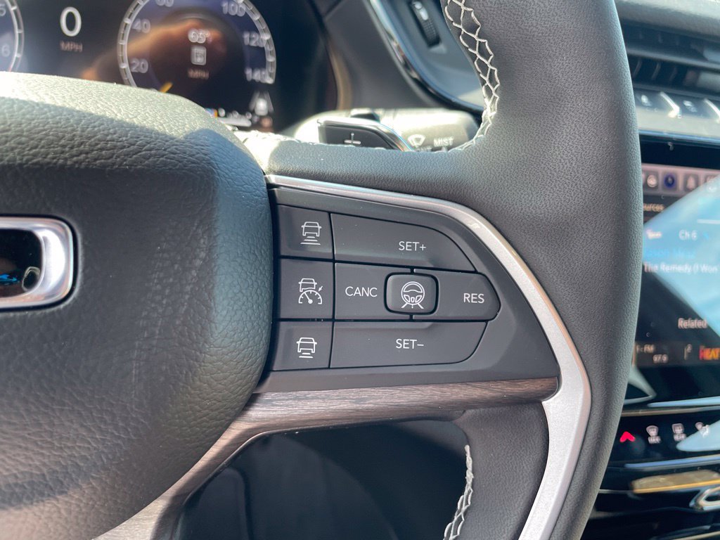New 2027 Jeep Grand Cherokee Altitude AWD/4WD image 20