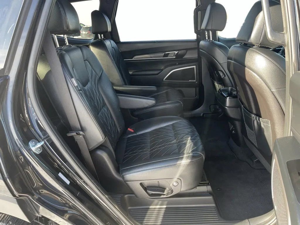 Used 2024 Kia Telluride EX X-Line image 17