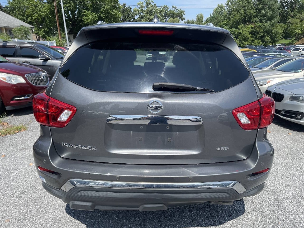 Used 2019 Nissan Pathfinder S AWD/4WD image 7