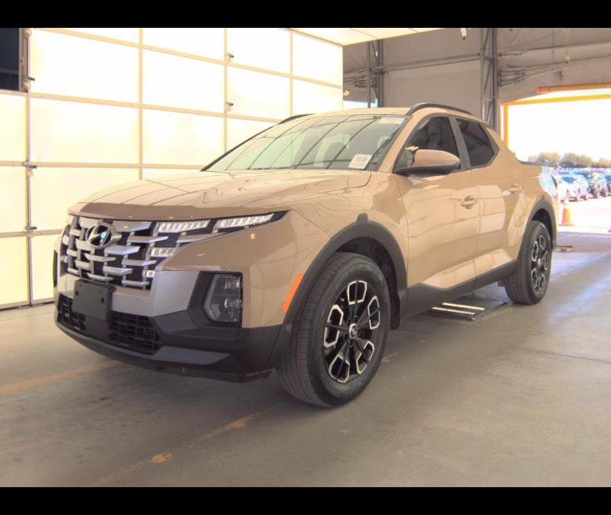 Used 2023 Hyundai Santa Cruz SEL Premium w/ Winter Package AWD/4WD image 2