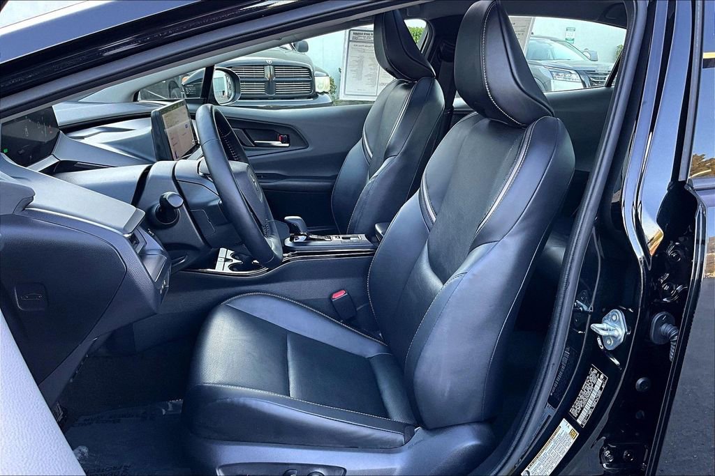 Used 2024 Toyota Prius XLE image 21