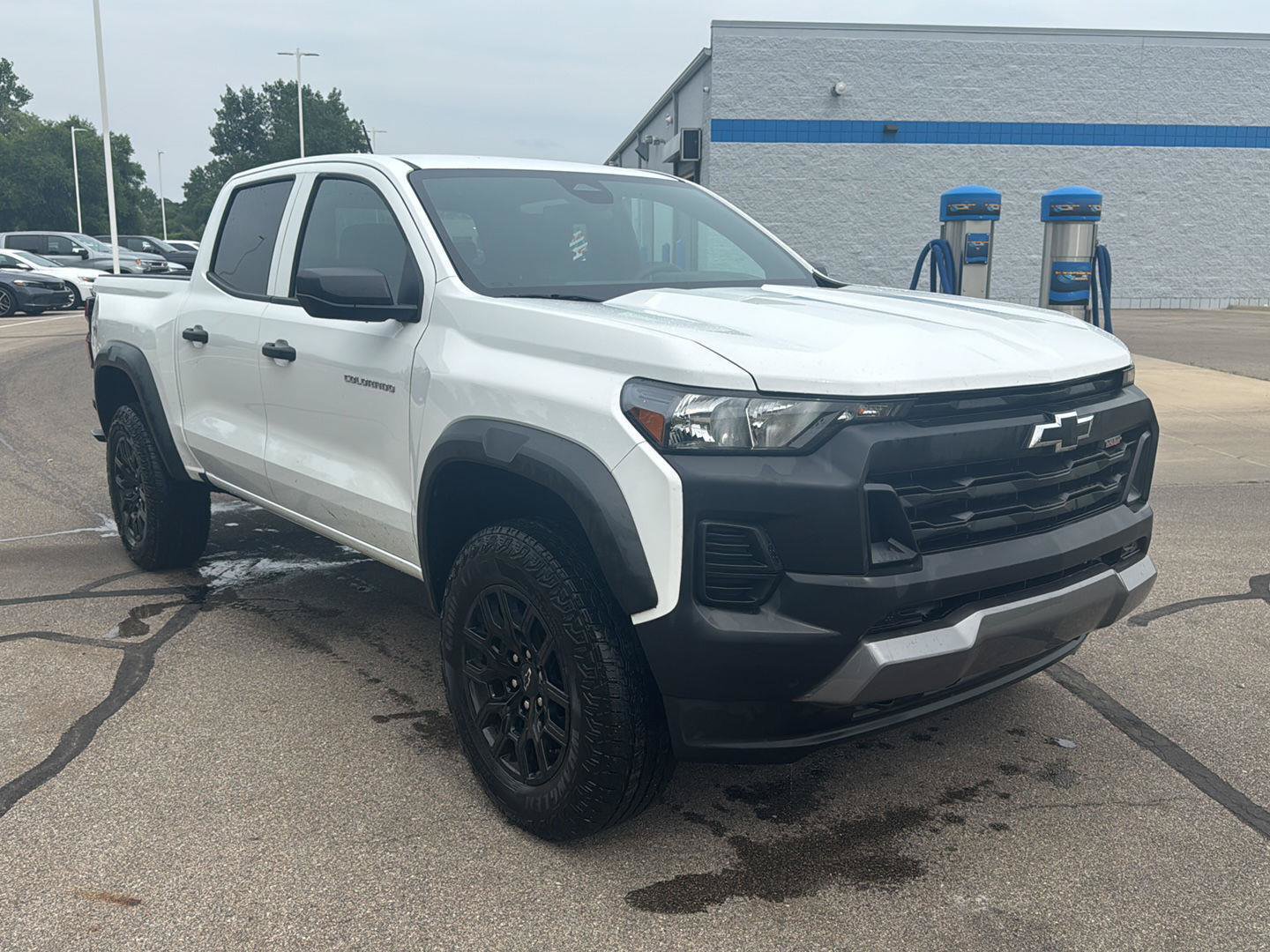 Used 2024 Chevrolet Colorado Trail Boss w/ Advanced Trailering Package AWD/4WD image 7