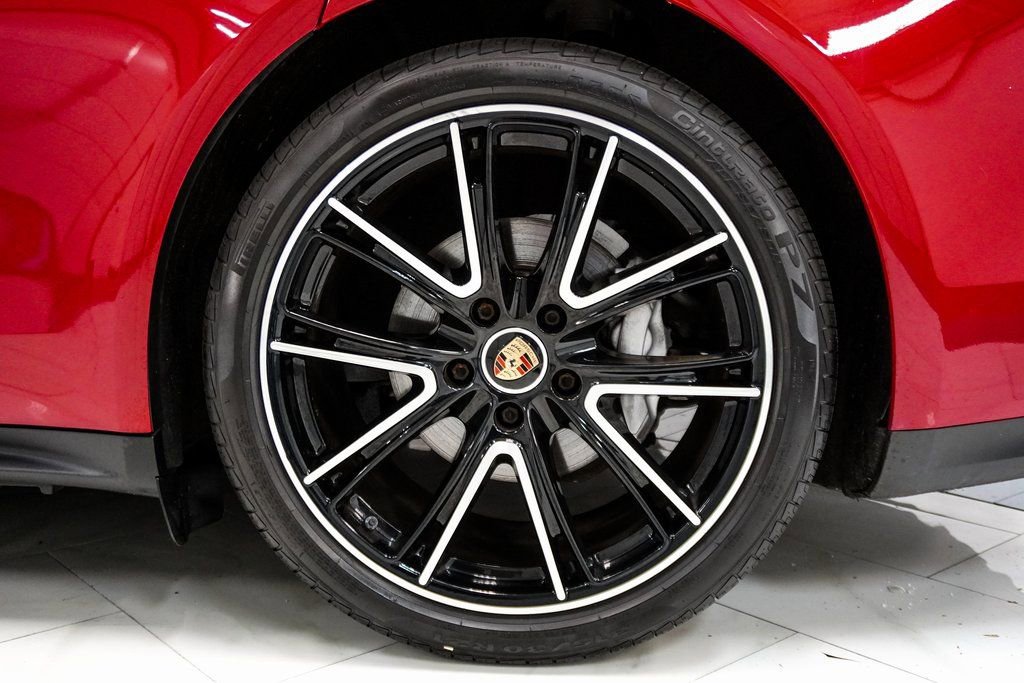 Used 2022 Porsche Panamera 4 Platinum Edition image 11