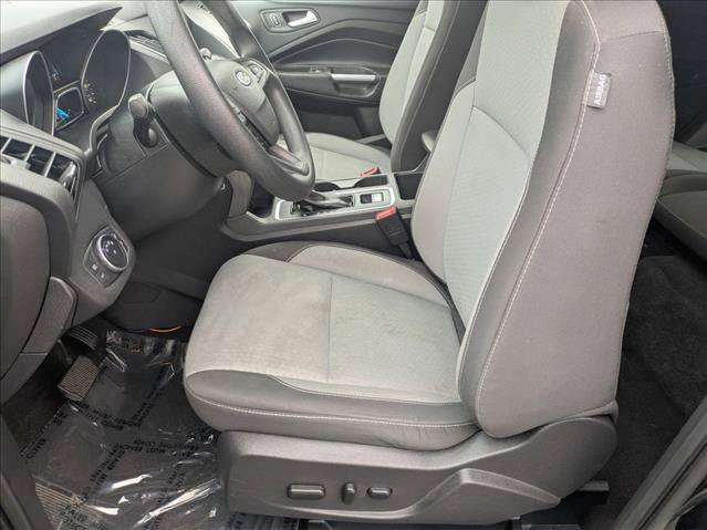 Used 2018 Ford Escape SE w/ SE Sync 3 Package AWD/4WD image 16