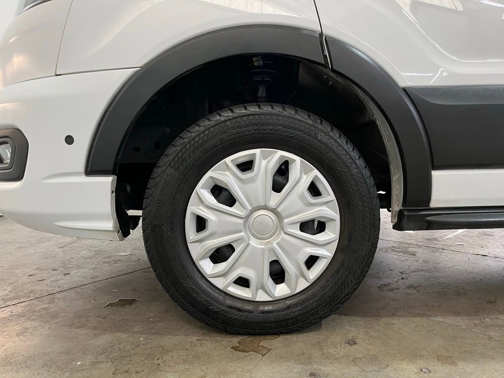 Used 2024 Ford Transit 350 XLT image 16