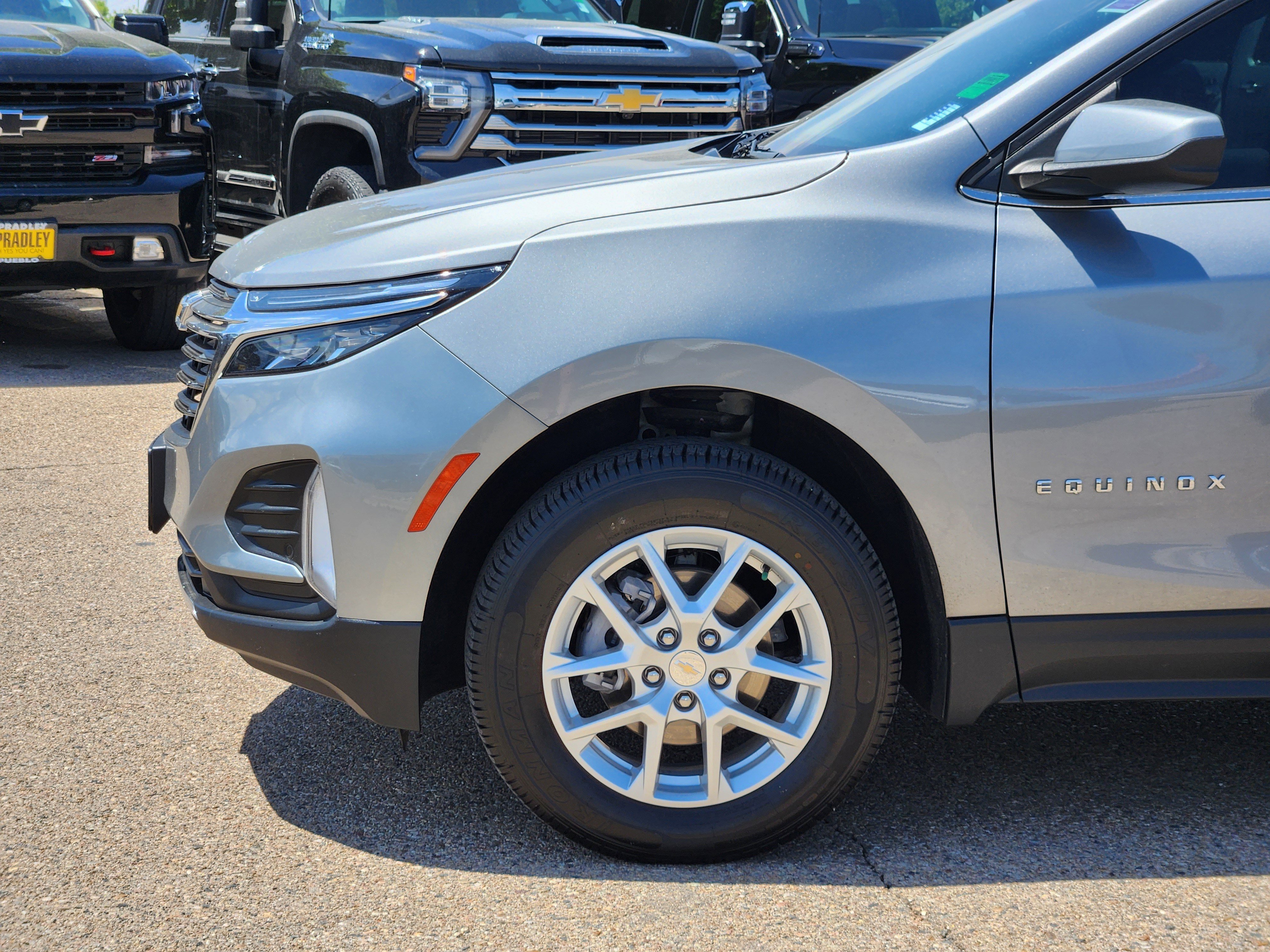 Used 2024 Chevrolet Equinox LT AWD/4WD image 7