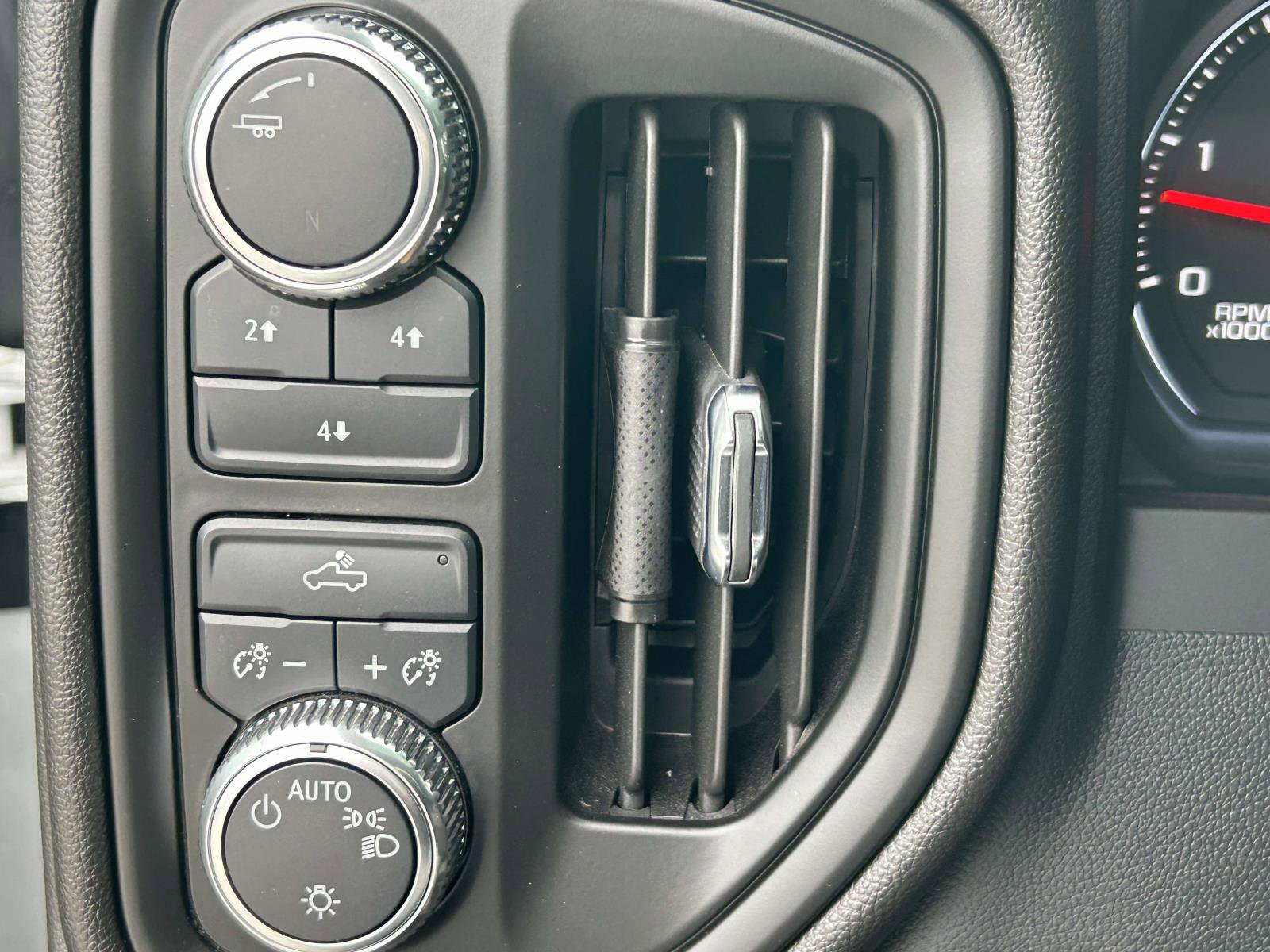 Used 2023 GMC Sierra 3500 Pro w/ Convenience Package image 20