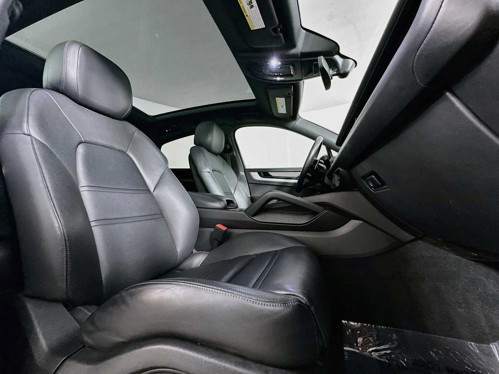 Certified 2024 Porsche Cayenne S AWD/4WD image 29