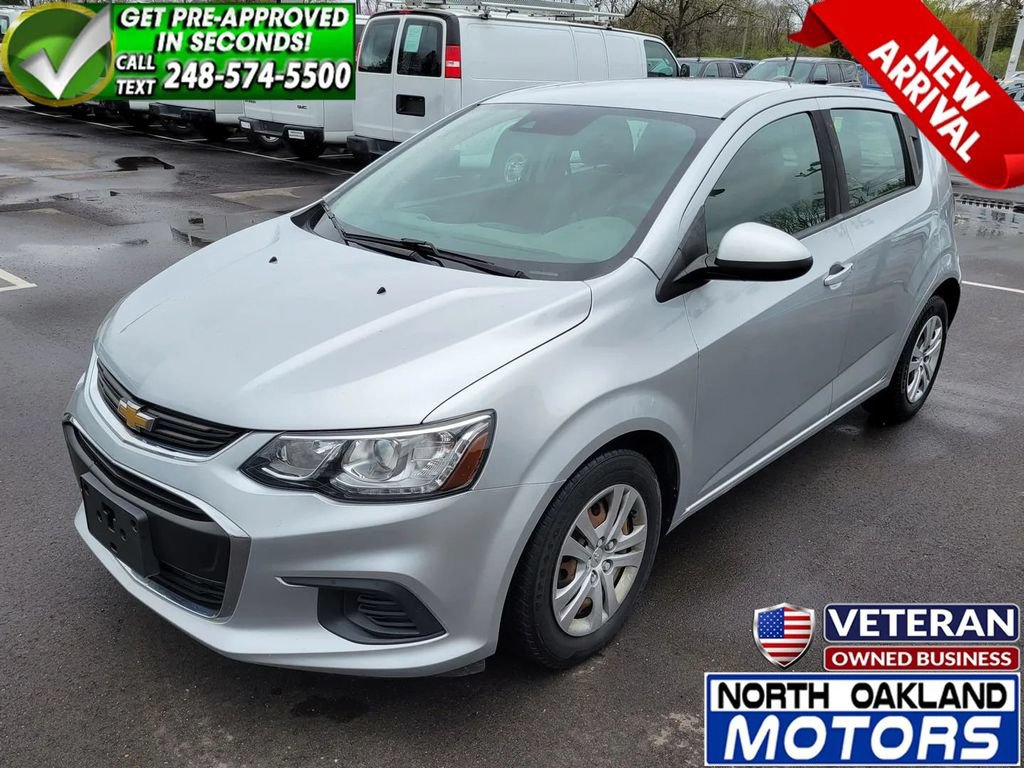 Used 2020 Chevrolet Sonic LT FWD image 1
