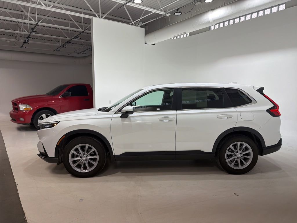 Used 2025 Honda CR-V EX image 8