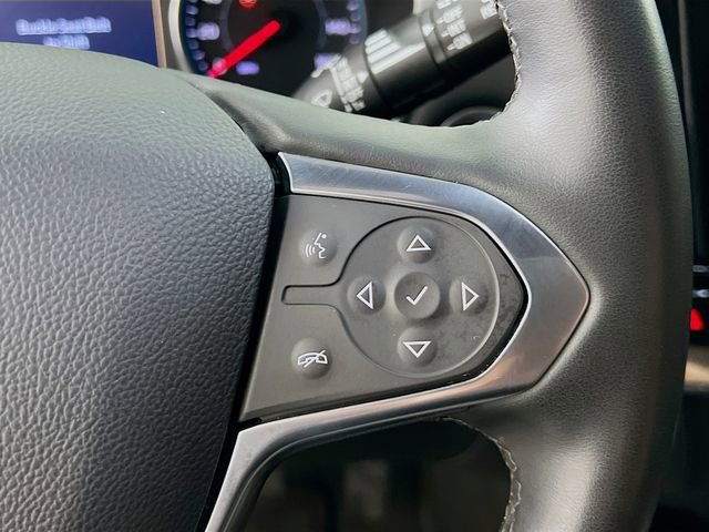 Used 2023 Chevrolet Traverse RS image 33