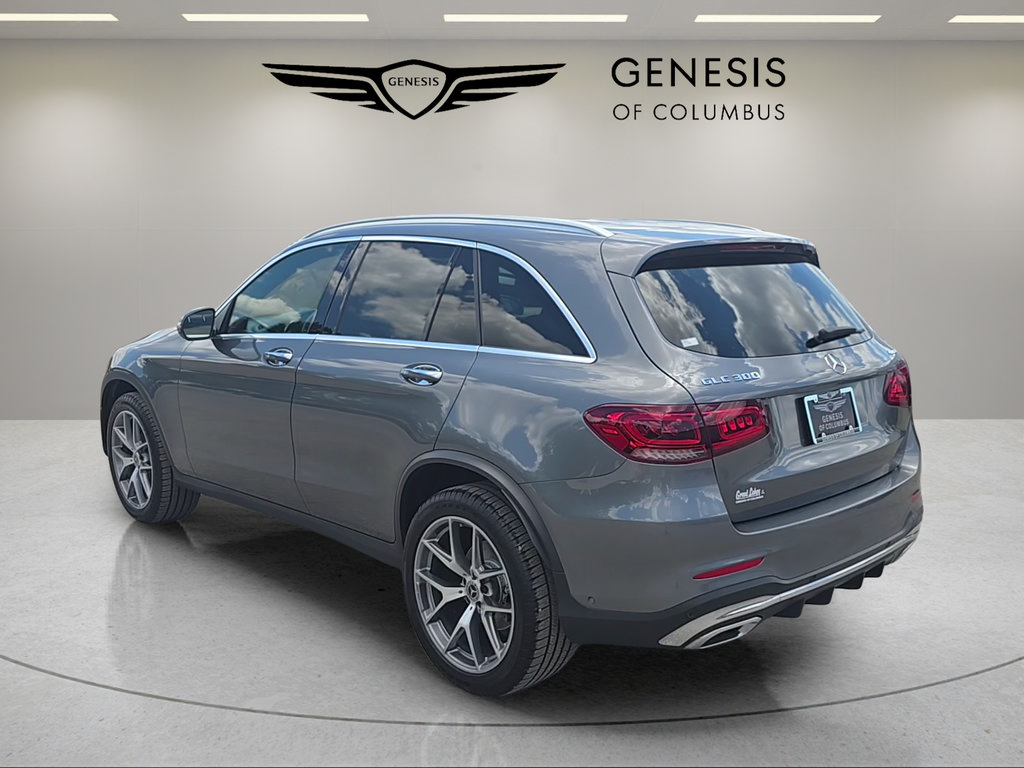 Used 2021 Mercedes-Benz GLC 300 4MATIC image 3