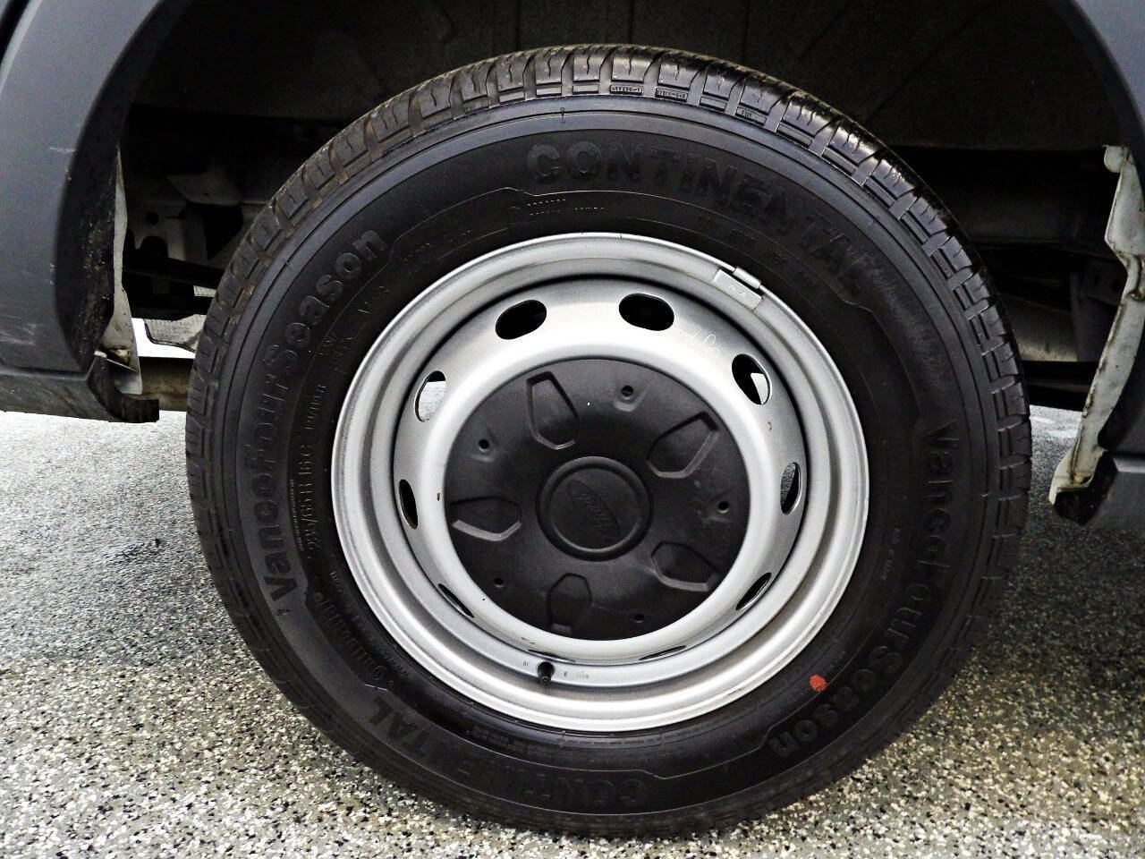 Used 2016 Ford Transit 150 XL RWD image 18