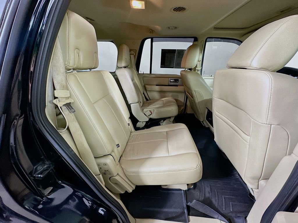 Used 2017 Ford Expedition Limited w/ Equipment Group 301A RWD image 10