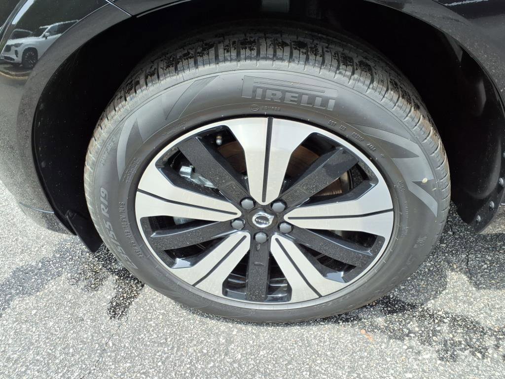 New 2025 Volvo XC60 T8 Core w/ Protection Package Premier image 11