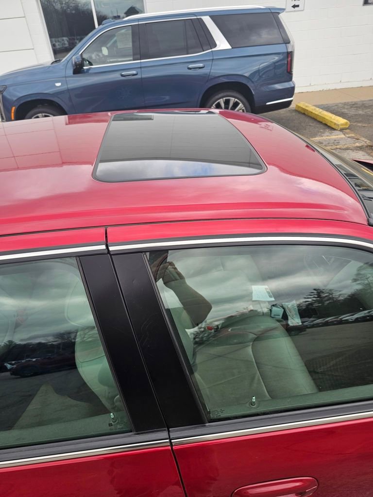 Used 2011 Cadillac DTS Luxury FWD image 7