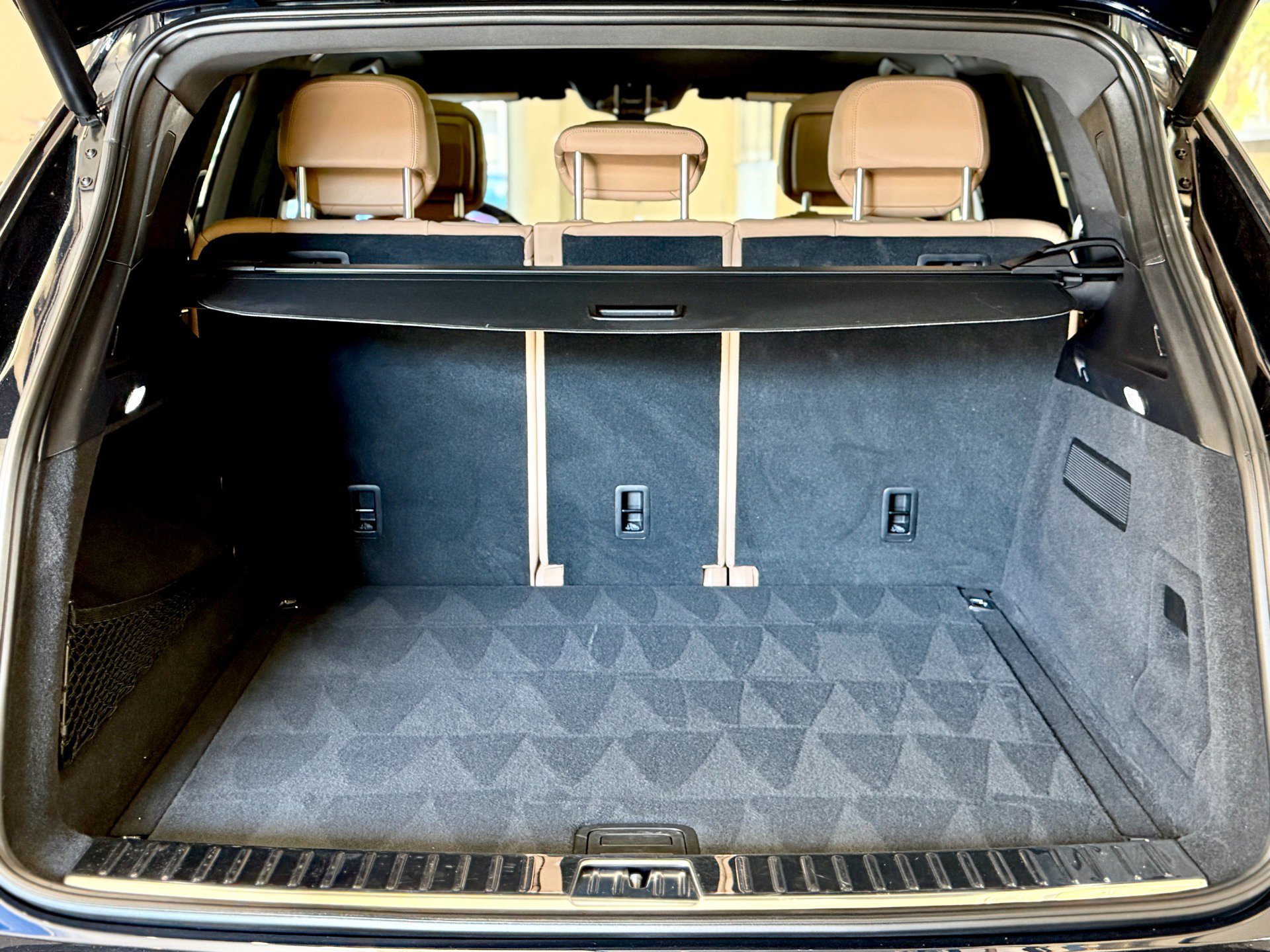 Used 2022 Porsche Cayenne Platinum Edition image 49