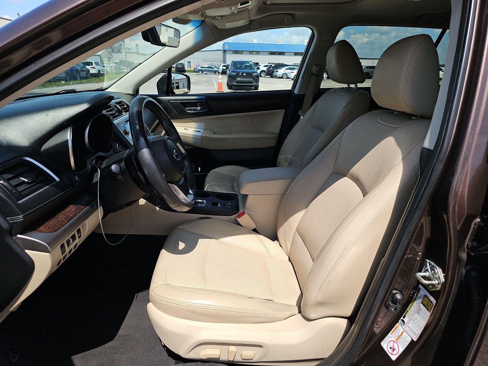 Used 2019 Subaru Outback 2.5i Limited AWD/4WD image 7