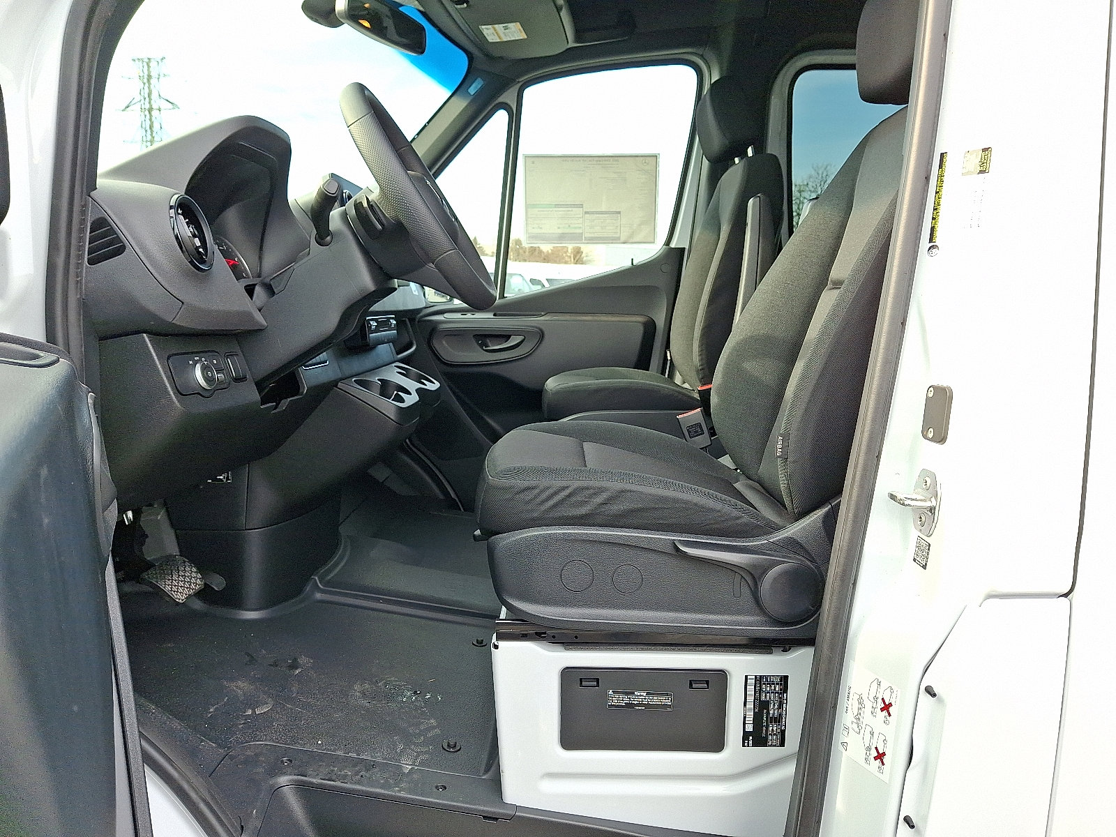 New 2025 Mercedes-Benz Sprinter 2500 image 13