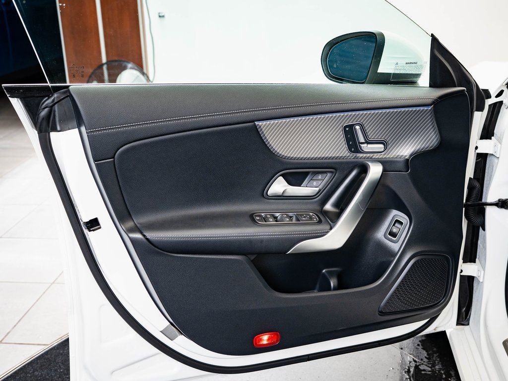 Certified 2025 Mercedes-Benz CLA 250 4MATIC image 23