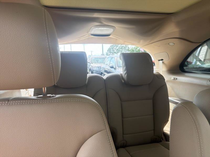 Used 2011 Mercedes-Benz R 350 4MATIC image 20