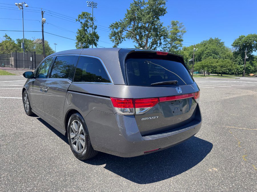 Used 2016 Honda Odyssey Touring Elite image 5