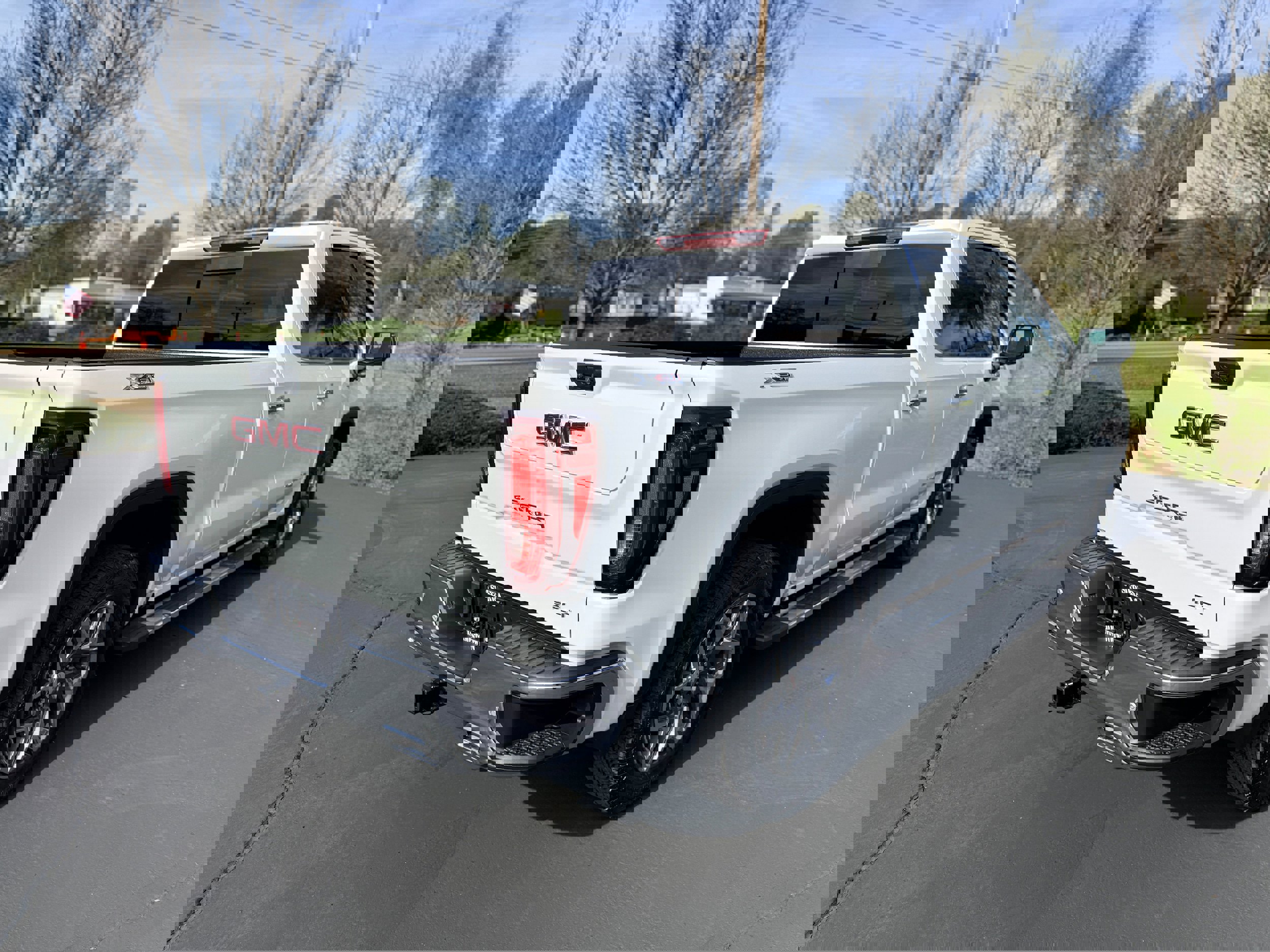 New 2026 GMC Sierra 1500 SLT w/ SLT Premium Package image 4