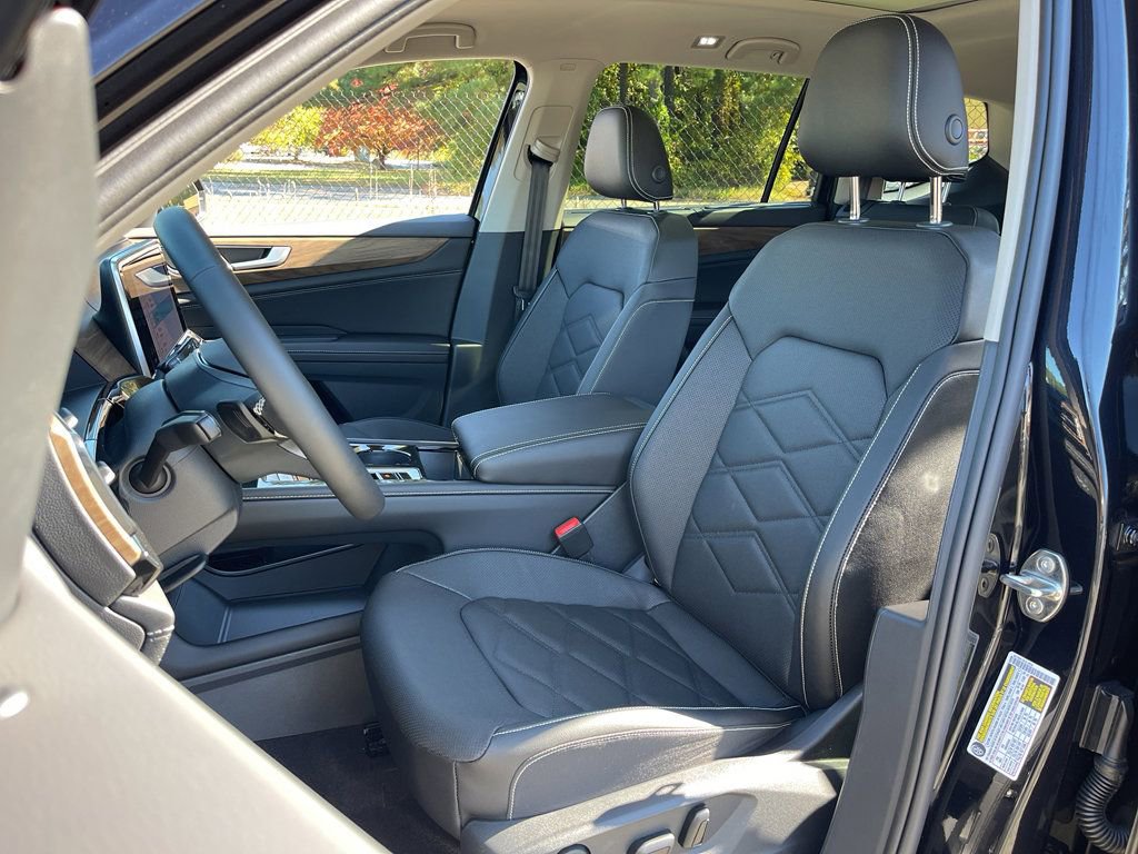 New 2026 Volkswagen Atlas SE FWD image 18