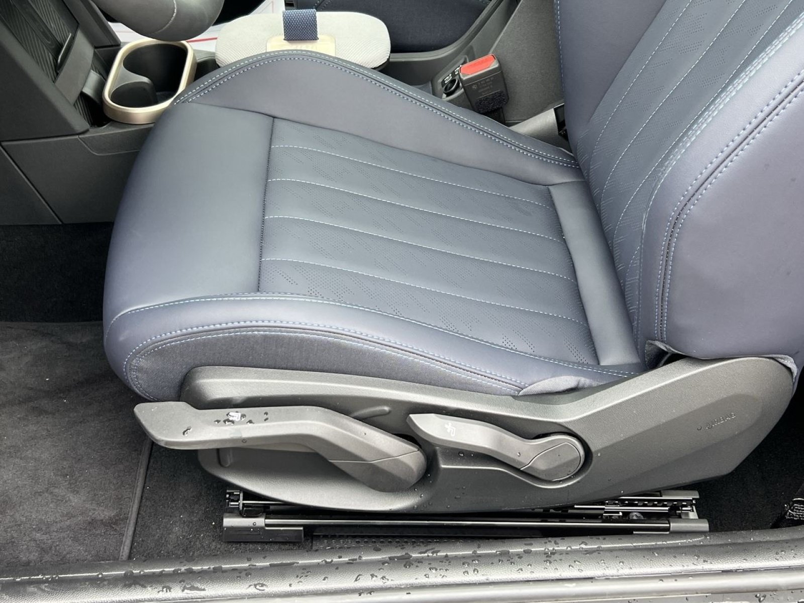 Used 2025 MINI Cooper S FWD image 19