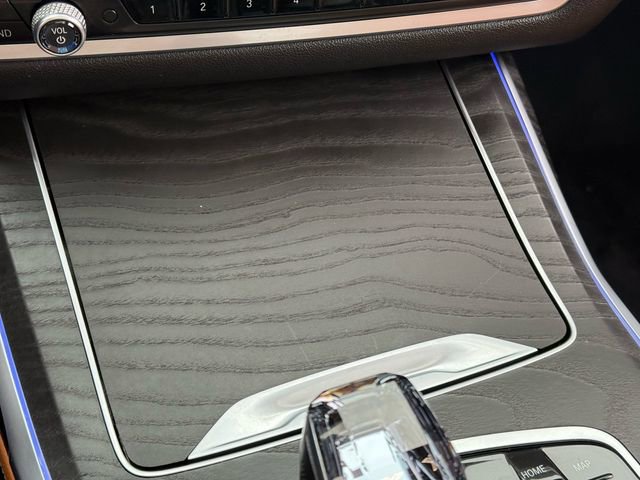 Used 2020 BMW X7 xDrive40i w/ Cold Weather Package image 25