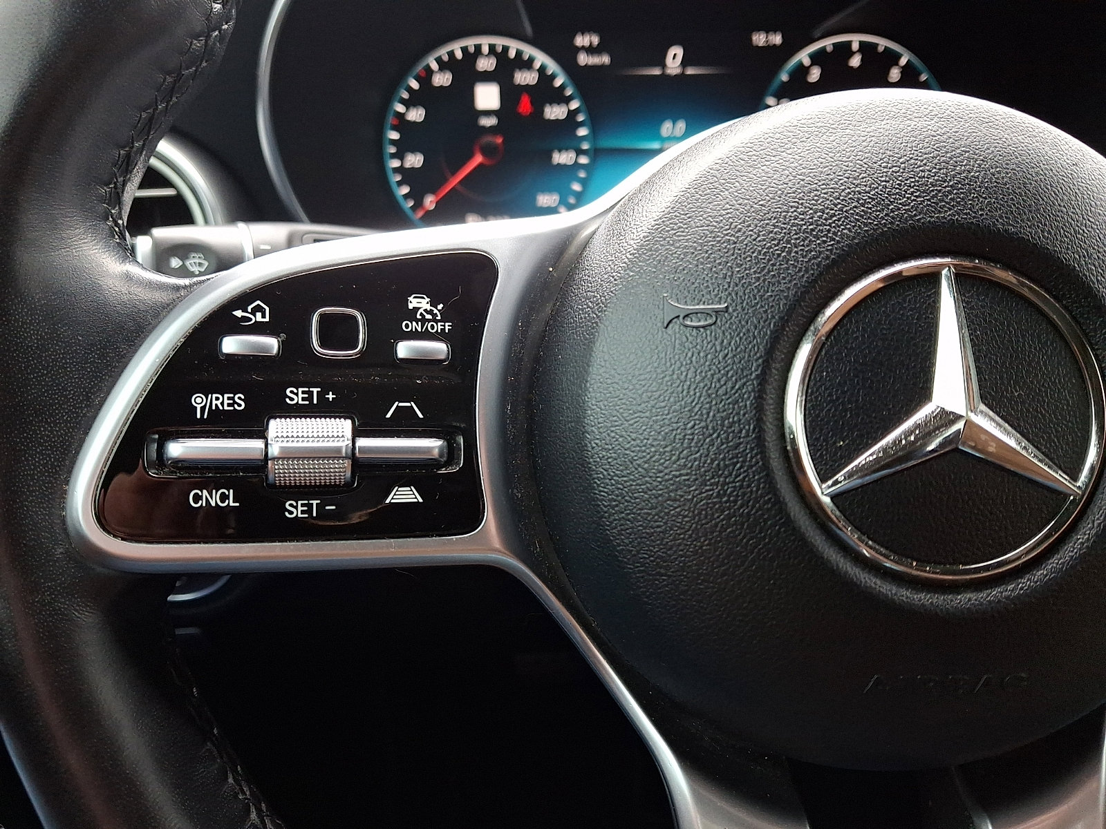 Used 2021 Mercedes-Benz GLC 300 4MATIC image 22