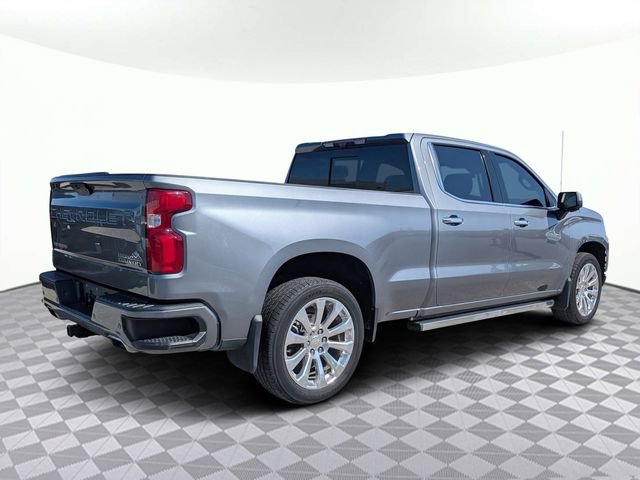 Used 2022 Chevrolet Silverado 1500 High Country w/ Technology Package image 3