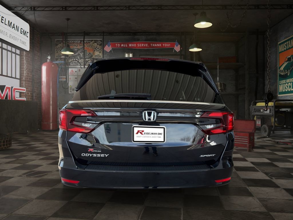 Used 2023 Honda Odyssey Sport image 4