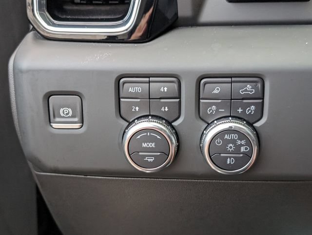 Used 2024 GMC Sierra 2500 Denali w/ Denali Reserve Package AWD/4WD image 27