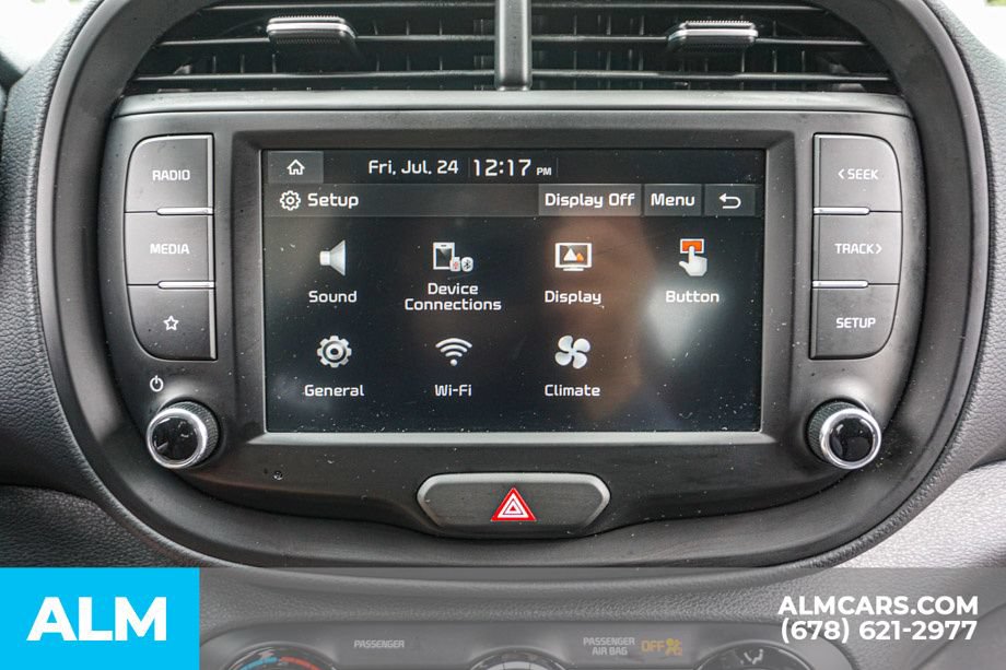 Used 2025 Kia Soul LX w/ LX Technology Package FWD image 34