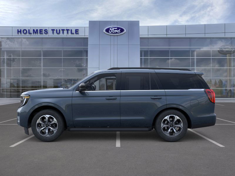 New 2026 Ford Expedition Active image 3