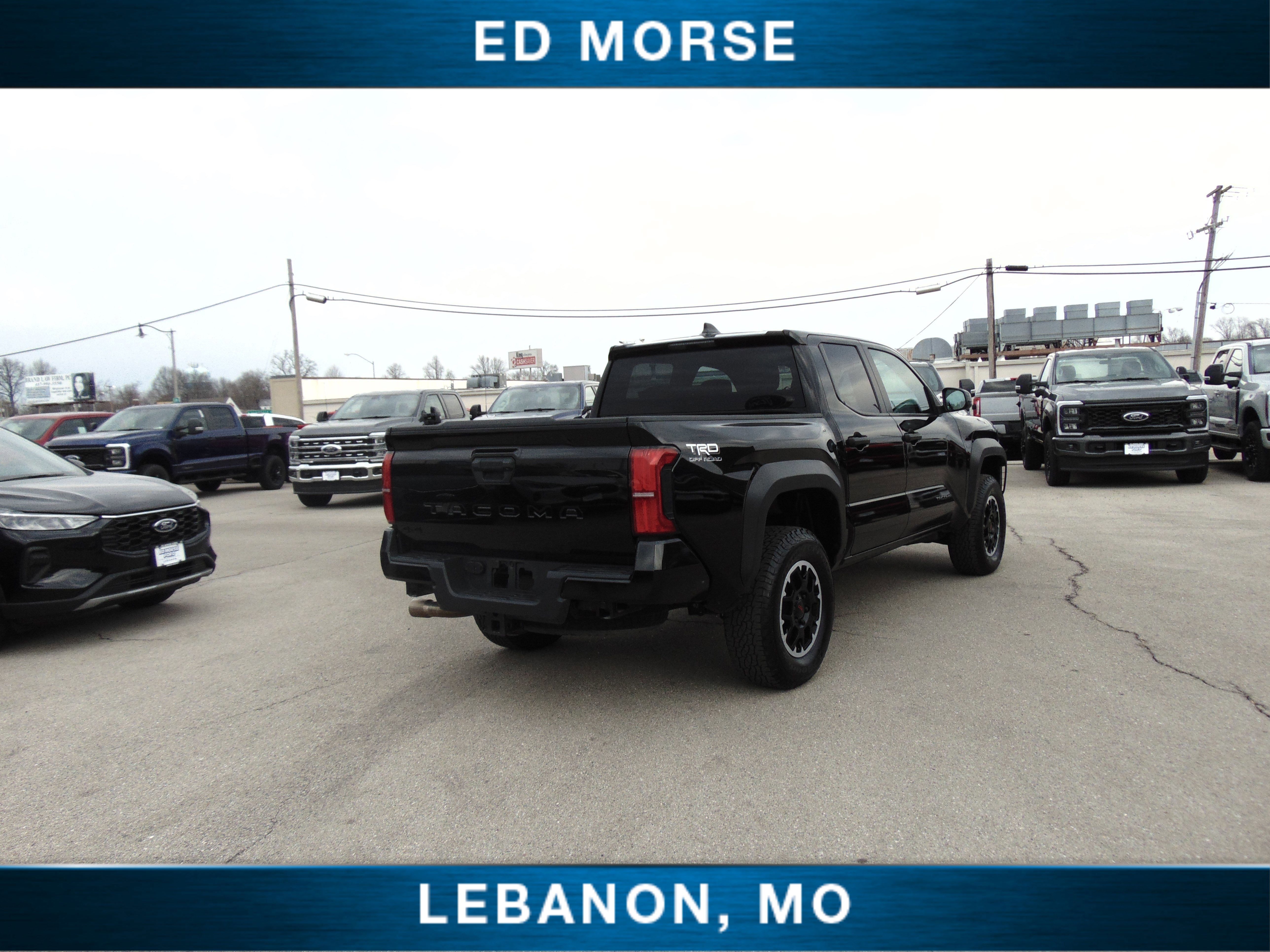 Used 2024 Toyota Tacoma TRD Off-Road image 6