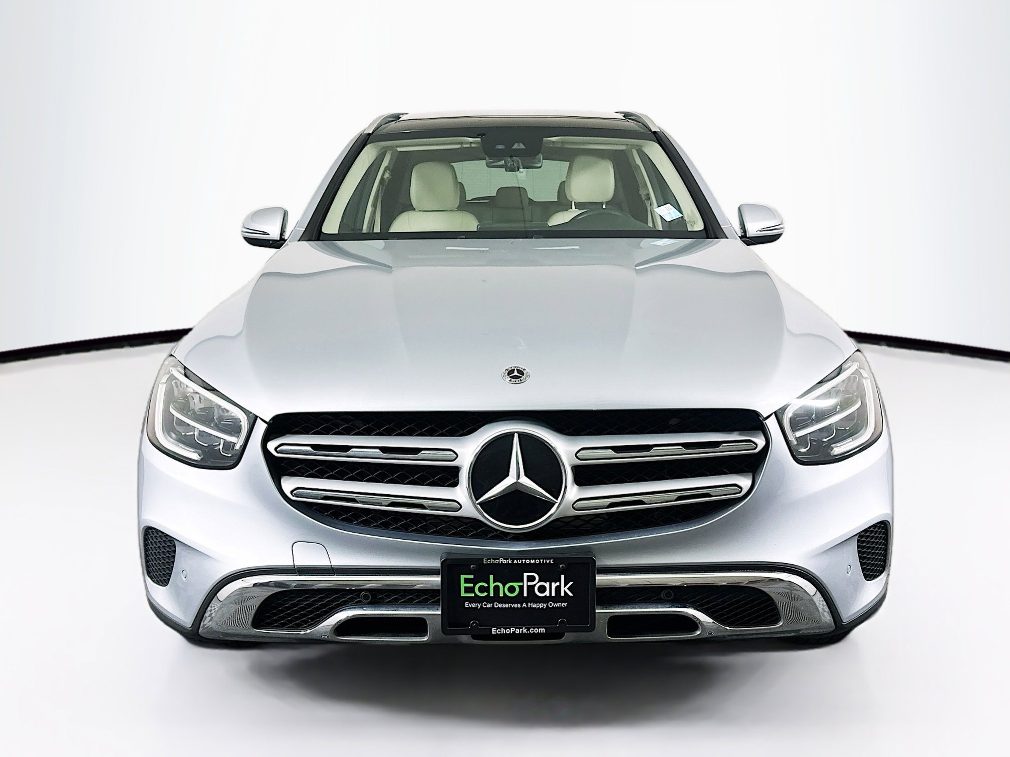 Used 2022 Mercedes-Benz GLC 300 image 2