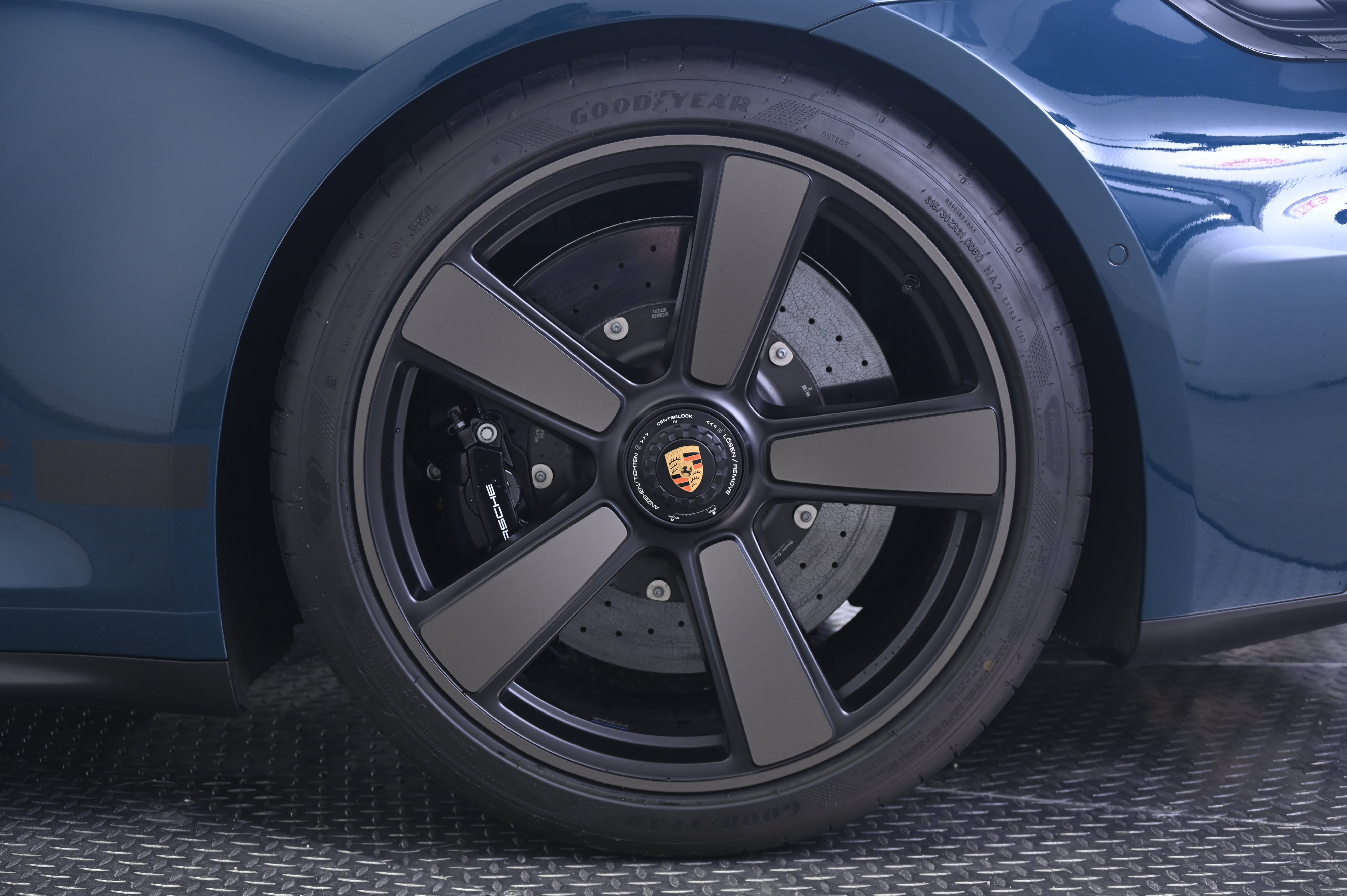 Certified 2026 Porsche 911 GTS RWD image 18