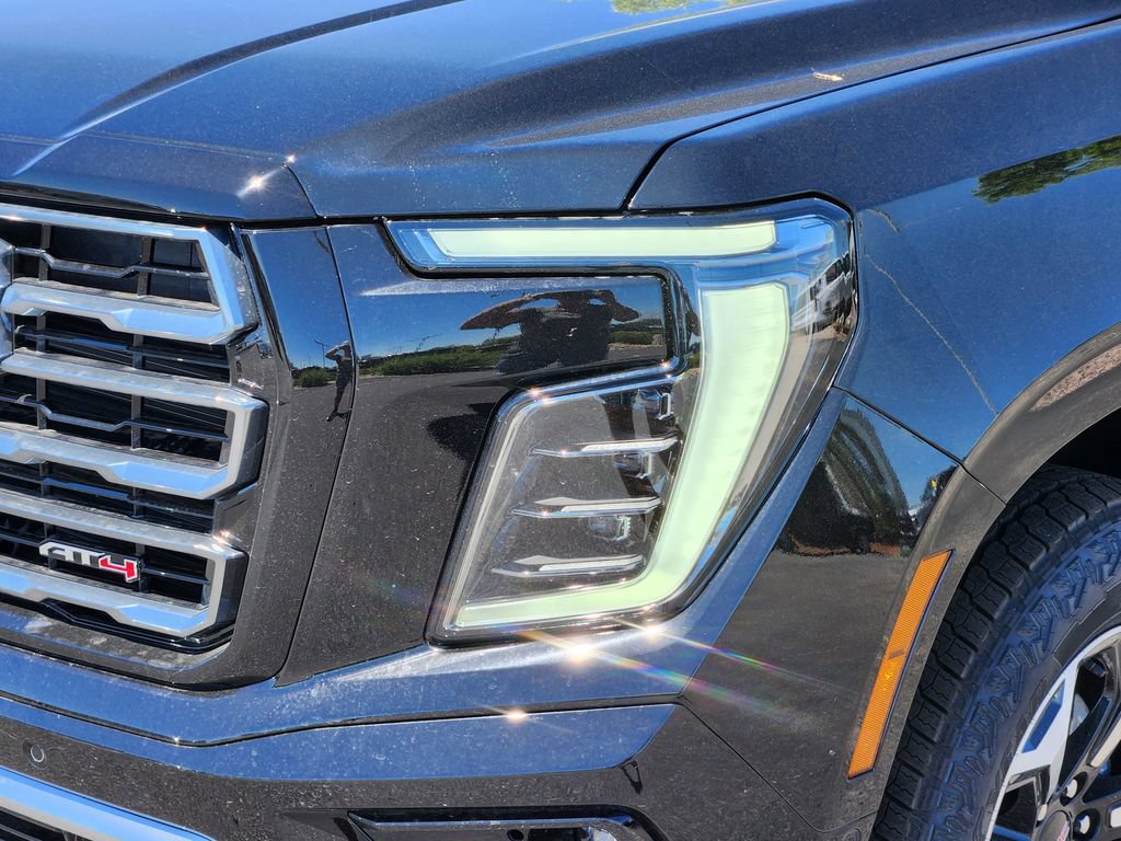 New 2026 GMC Yukon XL AT4 w/ AT4 Premium Package AWD/4WD image 5