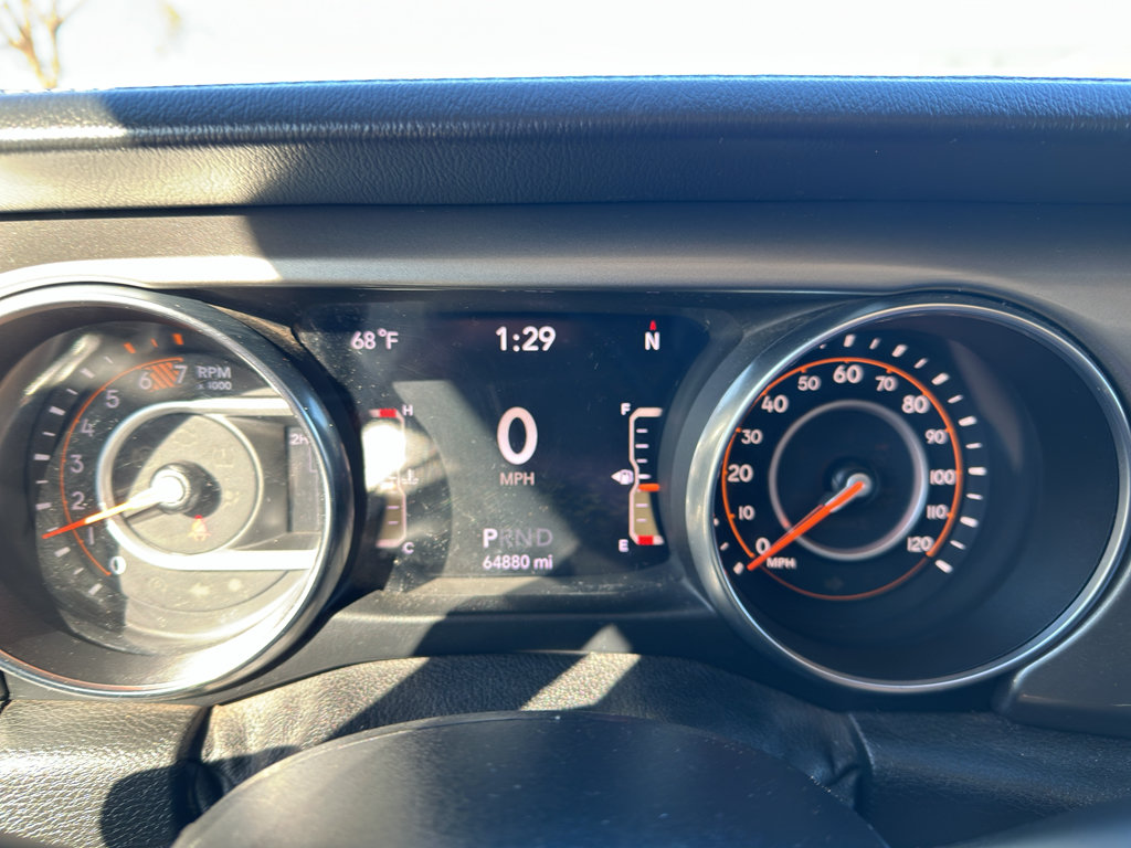 Used 2020 Jeep Wrangler Unlimited Sahara AWD/4WD image 13