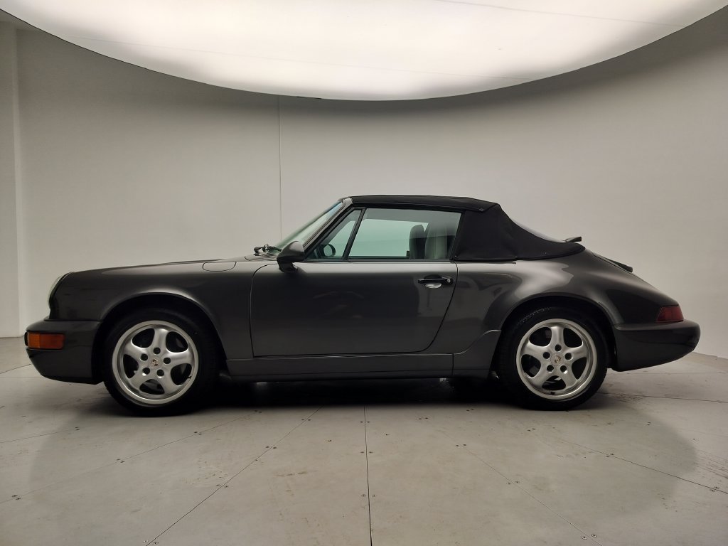 Used 1992 Porsche 911 Carrera RWD image 2
