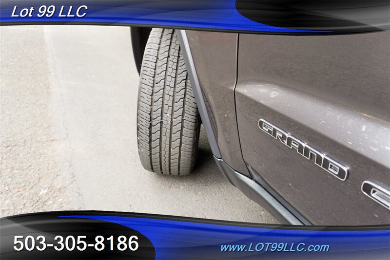 Used 2018 Jeep Grand Cherokee Limited AWD/4WD image 4